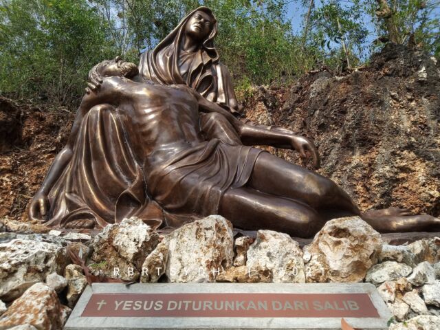 Gua Maria Tritis Yogyakarta